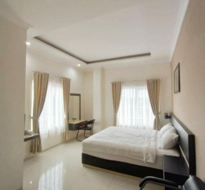 Khariz Hotel Bukittinggi Bagian luar foto
